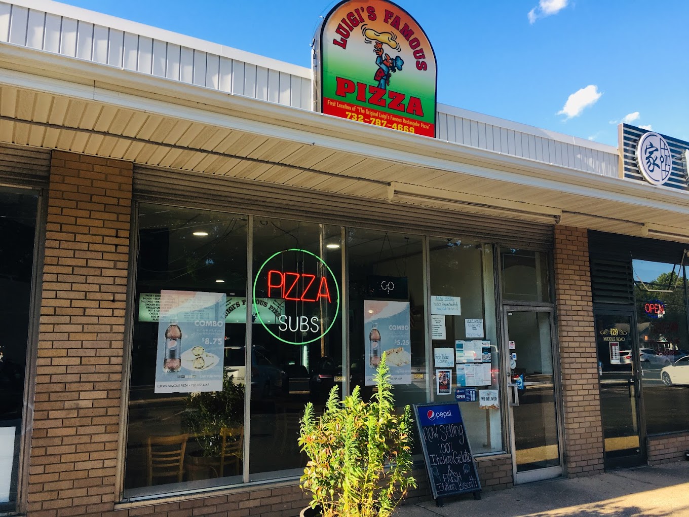 Luigi's Famous Pizza NJ Foods